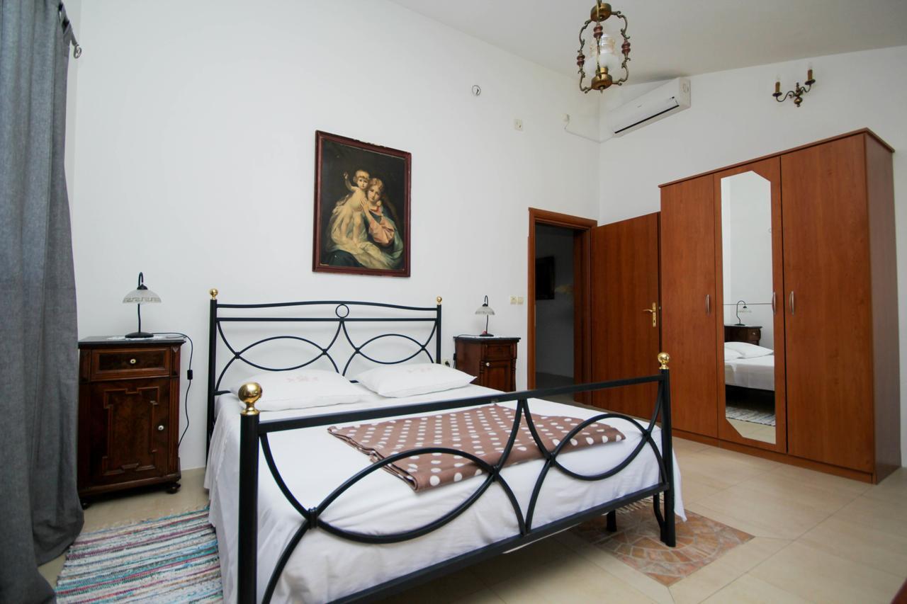 Tribalj Lola'S Apartments מראה חיצוני תמונה