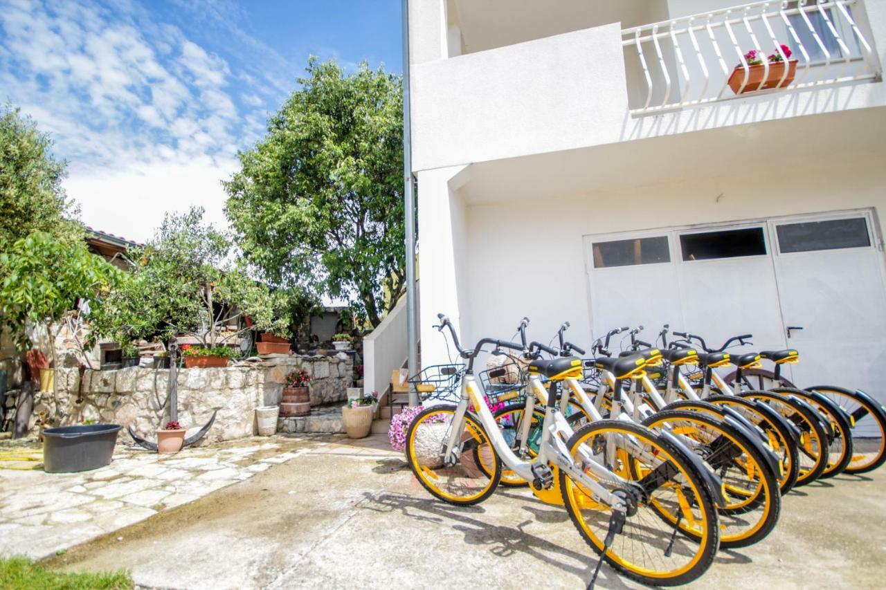 Tribalj Lola'S Apartments מראה חיצוני תמונה