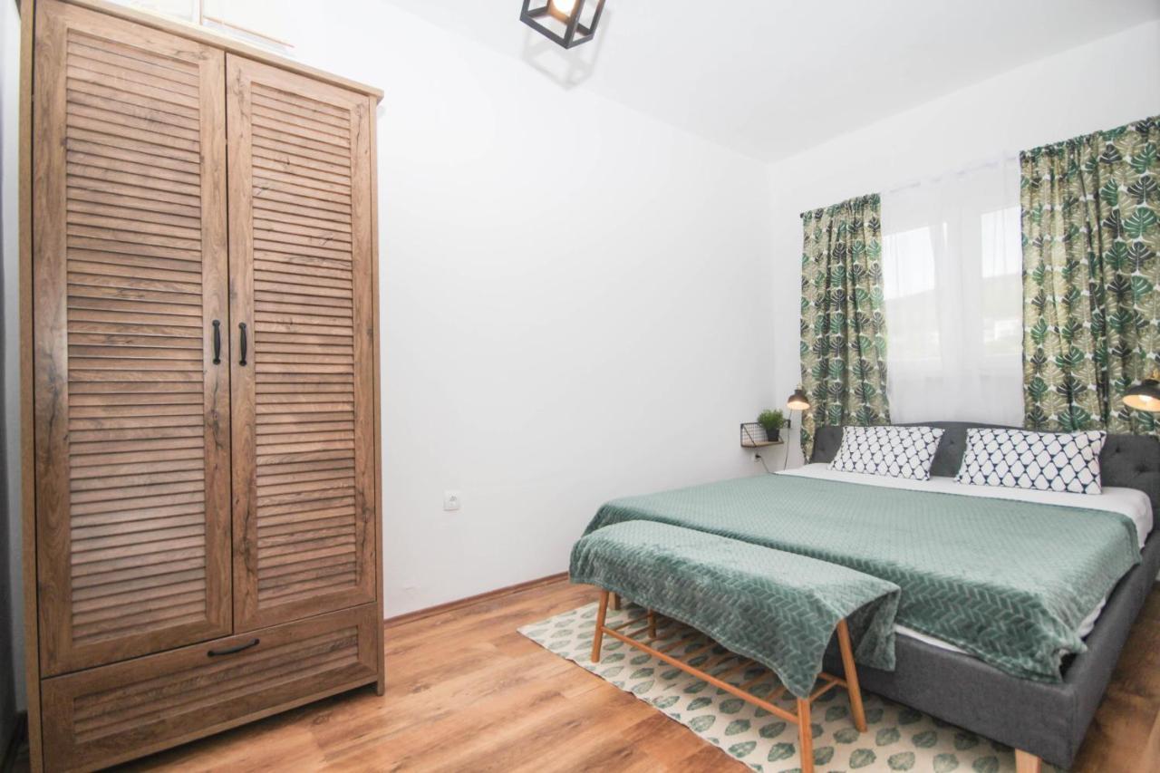 Tribalj Lola'S Apartments מראה חיצוני תמונה